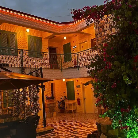 Homestay Lotus Butik *